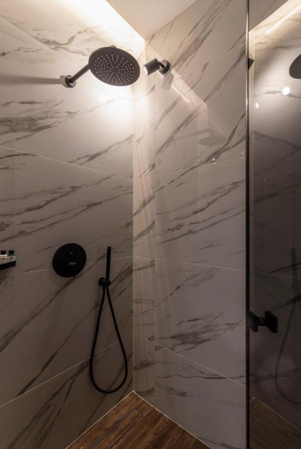 Stylish 1 Bedroom Studio Near Most City Днепър Екстериор снимка