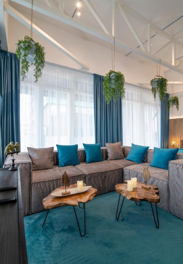 Stylish 1 Bedroom Studio Near Most City Днепър Екстериор снимка