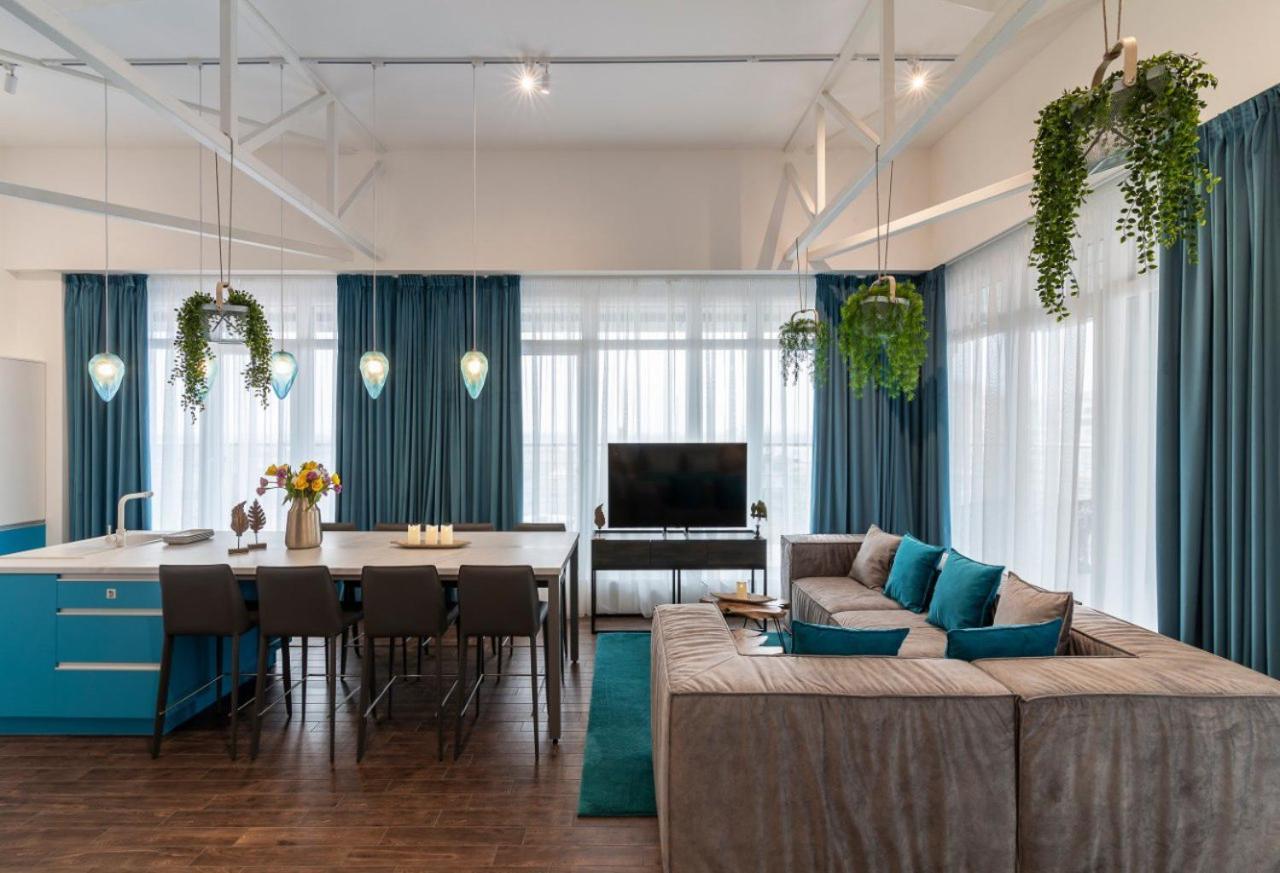 Stylish 1 Bedroom Studio Near Most City Днепър Екстериор снимка