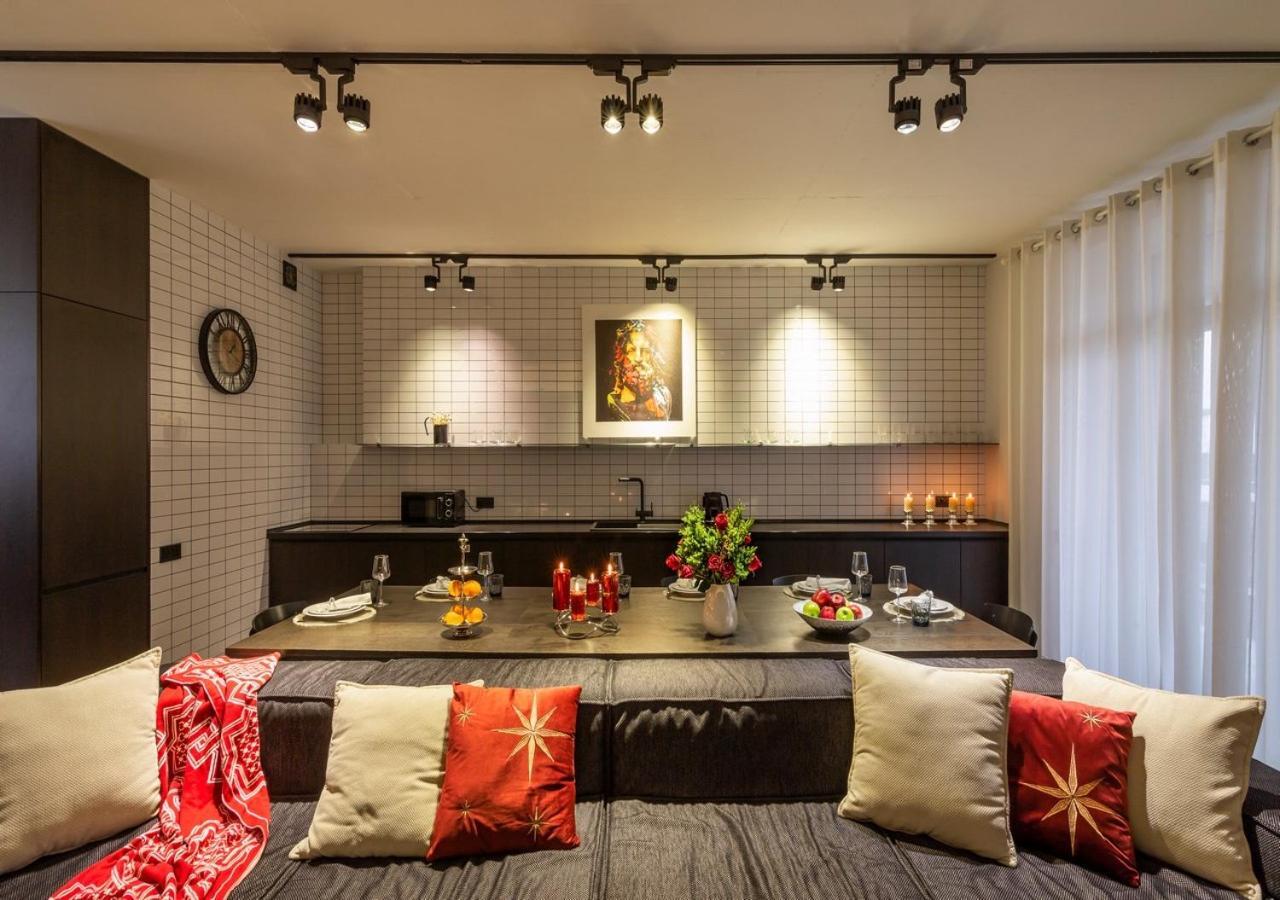 Stylish 1 Bedroom Studio Near Most City Днепър Екстериор снимка